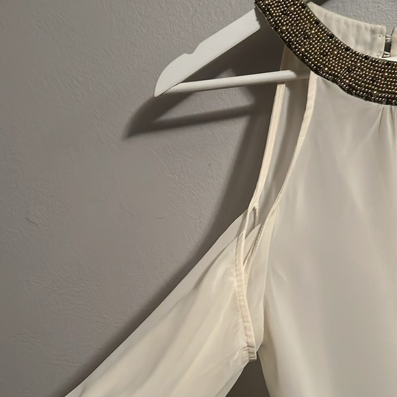 Forever 21 - COLD SHOULDER SEQUINS DETAIL CHIFFON TOP sheer mesh nude - Picture 3 of 11